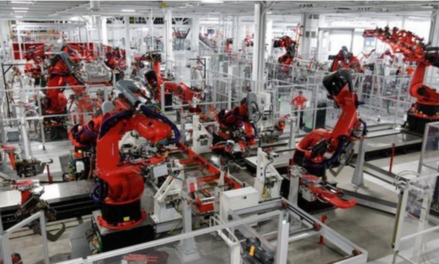 科技是第一生產(chǎn)力,鏡頭下的富士康自動化車間!